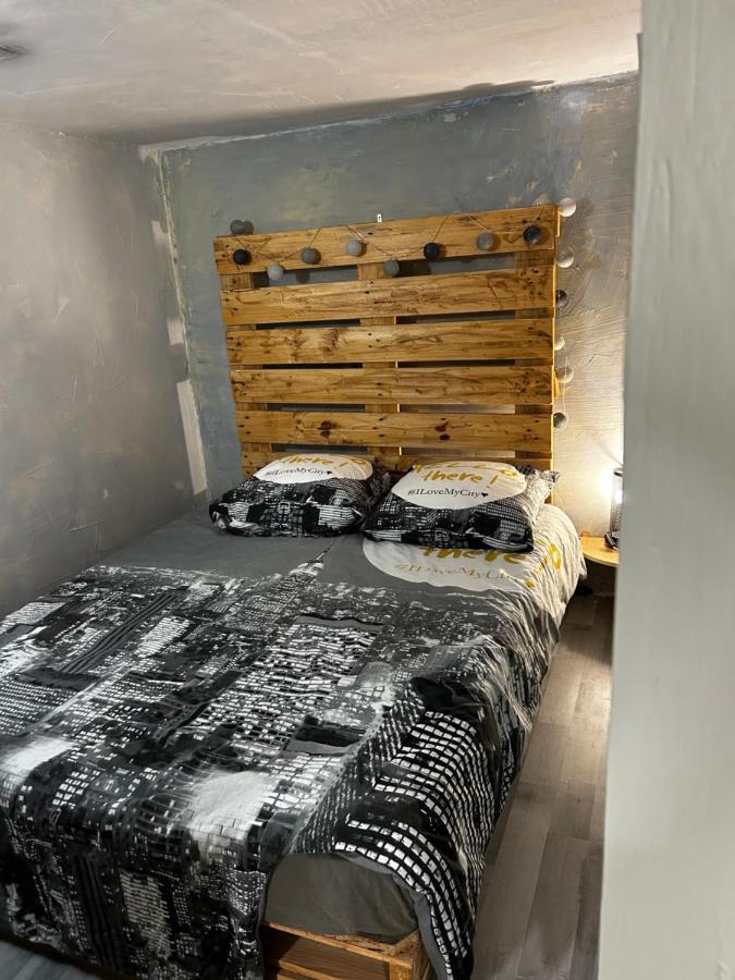 Appartement 2 Chambres Brignoles Luaran gambar