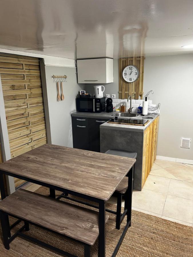 Appartement 2 Chambres Brignoles Luaran gambar